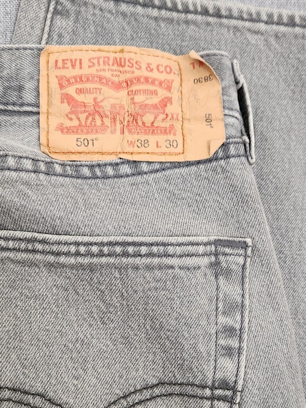 Levi's 501 Button Fly Grey Denim Jeans. 38 × 30 - Picture 5 of 11